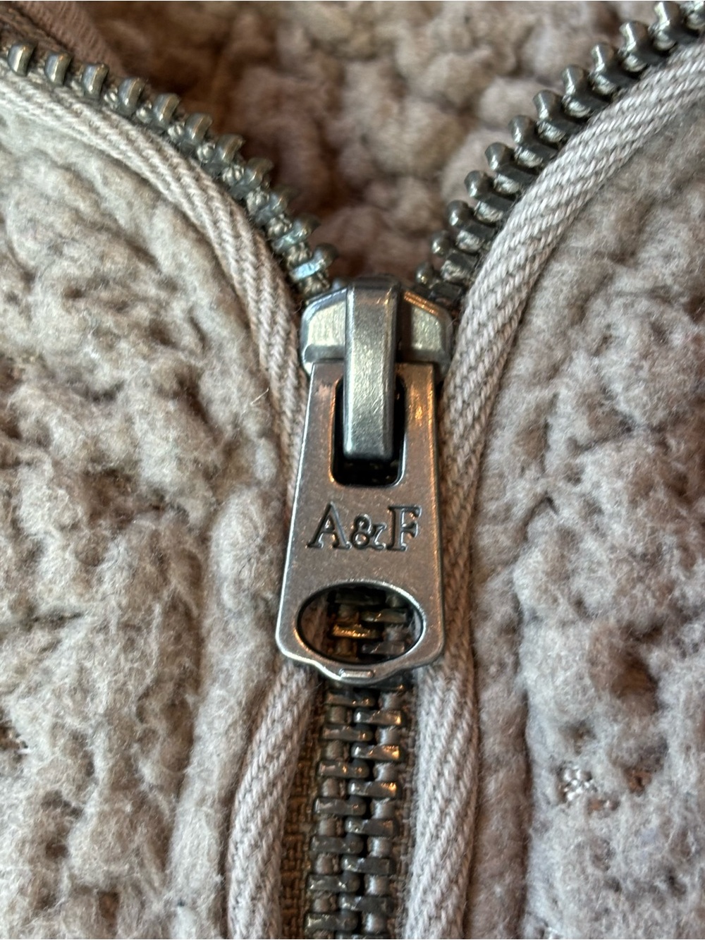Abercrombie & Fitch Soft A&F Sherpa Quarter Zip Pullover XL Taupe Fleece - Picture 5 of 9